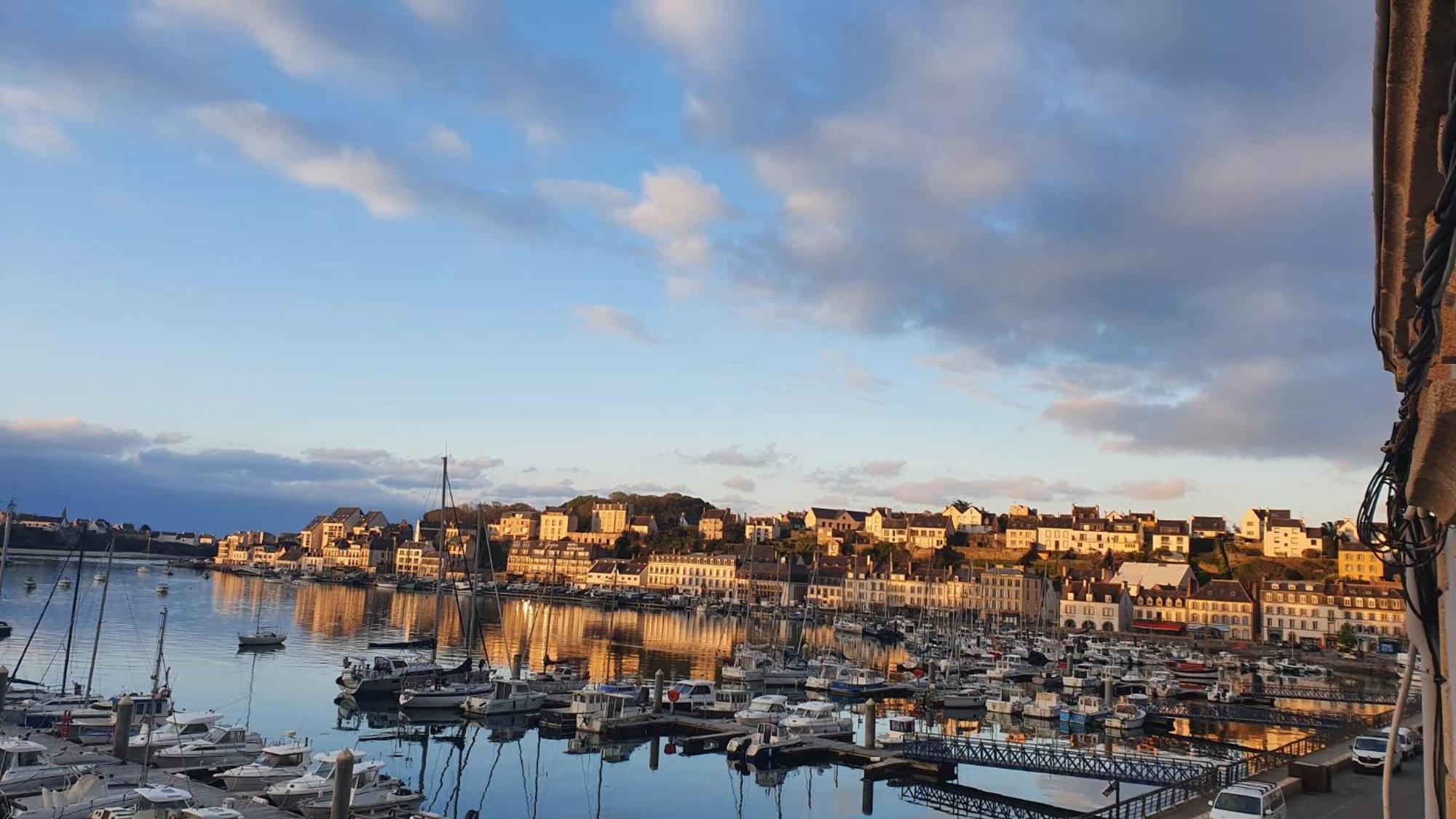 Anatoline Audierne Appart'Hotel Vue Mer - Sea & Harbor Stay Exterior foto